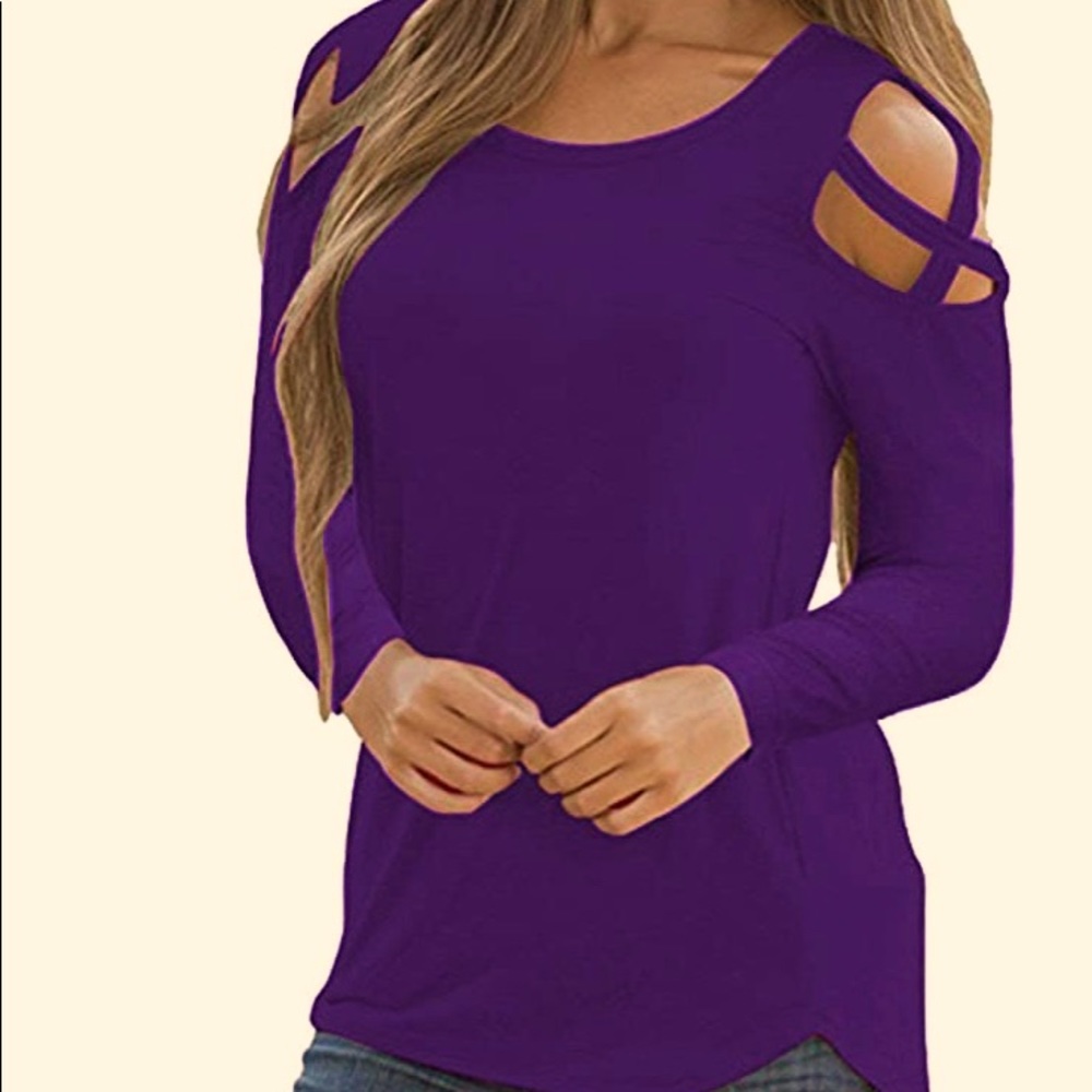 Cold shoulder long sleeves